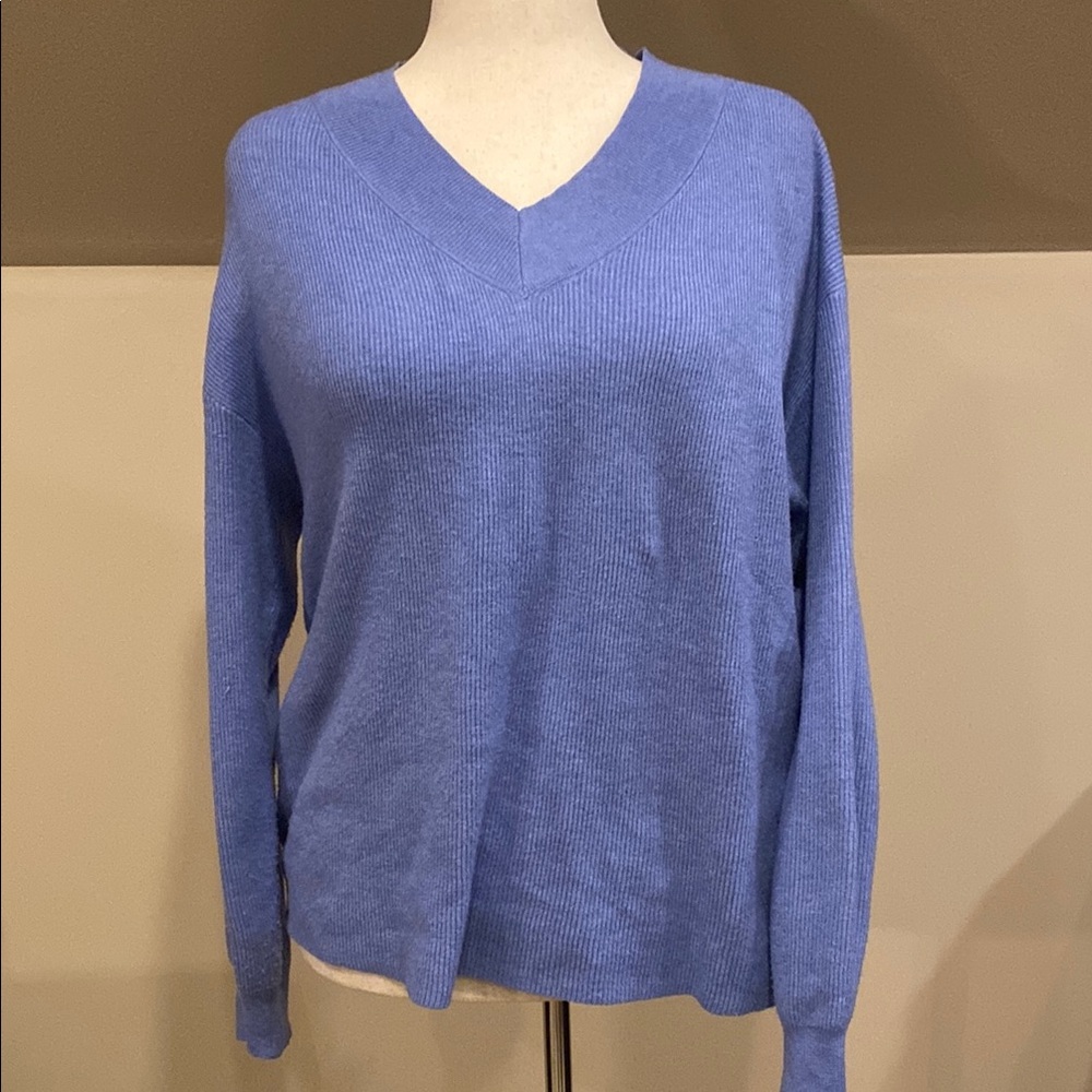 Nine West Blue V-Neck Sweater Soft Pullover